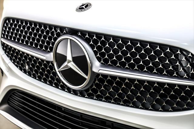 new 2025 Mercedes-Benz CLA 250 car, priced at $46,570