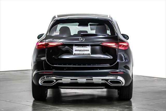 new 2025 Mercedes-Benz GLC 300 car, priced at $51,105