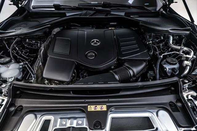 new 2025 Mercedes-Benz GLC 300 car, priced at $51,105