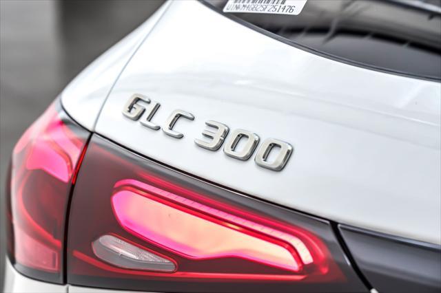 new 2025 Mercedes-Benz GLC 300 car, priced at $55,685