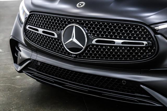 new 2025 Mercedes-Benz GLC 300 car, priced at $70,045