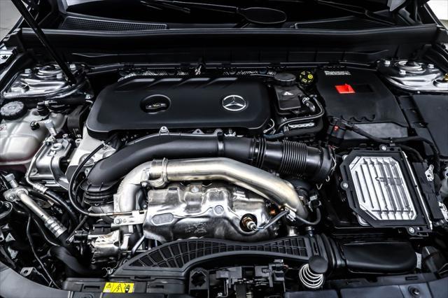 new 2025 Mercedes-Benz GLB 250 car, priced at $50,920