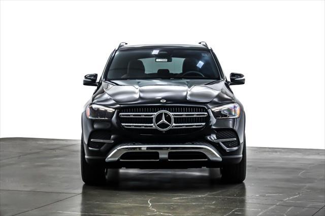 new 2025 Mercedes-Benz GLE 450 car, priced at $77,415