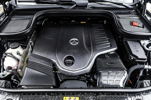 new 2025 Mercedes-Benz GLE 450 car, priced at $77,415