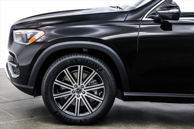 new 2025 Mercedes-Benz GLE 450 car, priced at $77,415