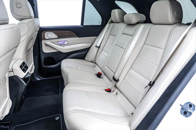 new 2025 Mercedes-Benz GLE 450 car, priced at $78,815