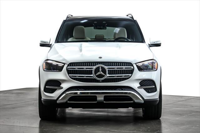 new 2025 Mercedes-Benz GLE 450 car, priced at $78,815