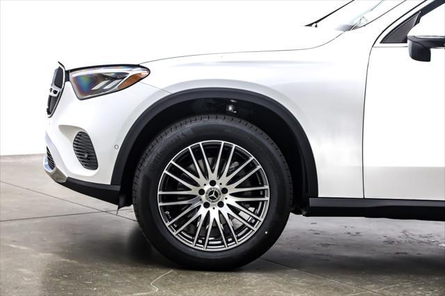new 2025 Mercedes-Benz GLC 300 car, priced at $55,405
