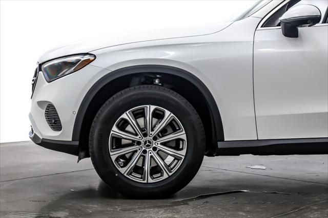 new 2025 Mercedes-Benz GLC 300 car, priced at $57,105