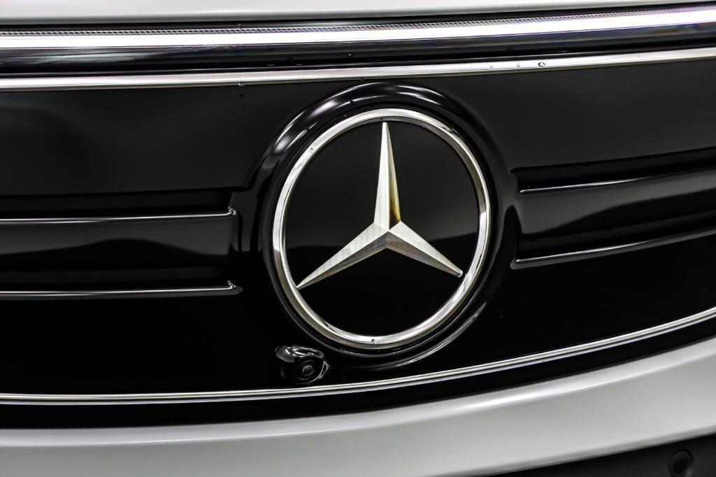 new 2023 Mercedes-Benz EQB 350 car