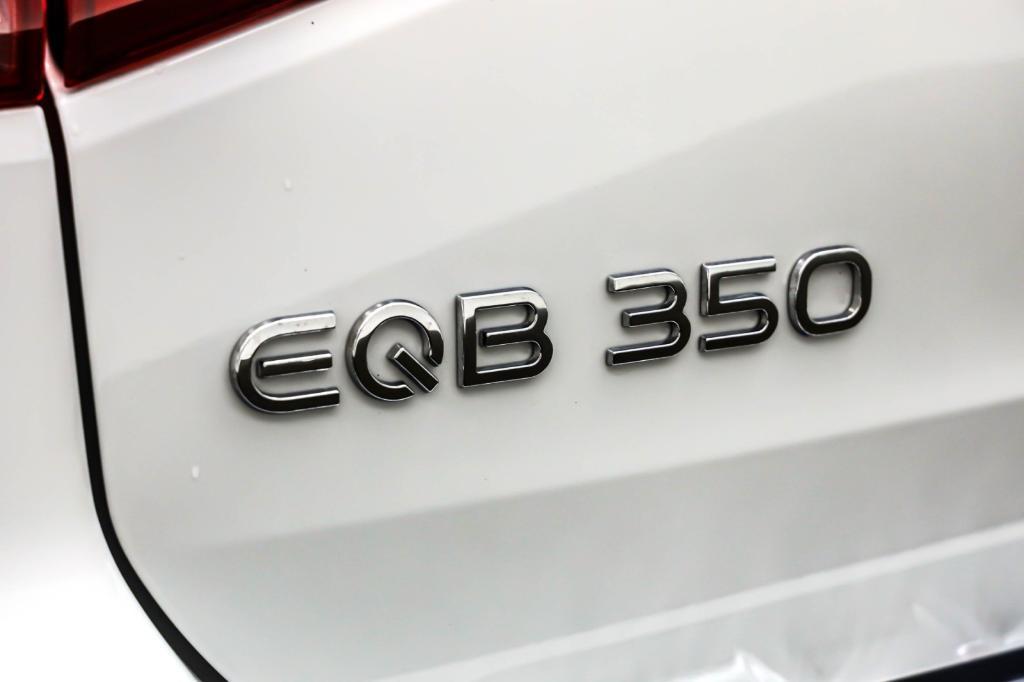 new 2023 Mercedes-Benz EQB 350 car