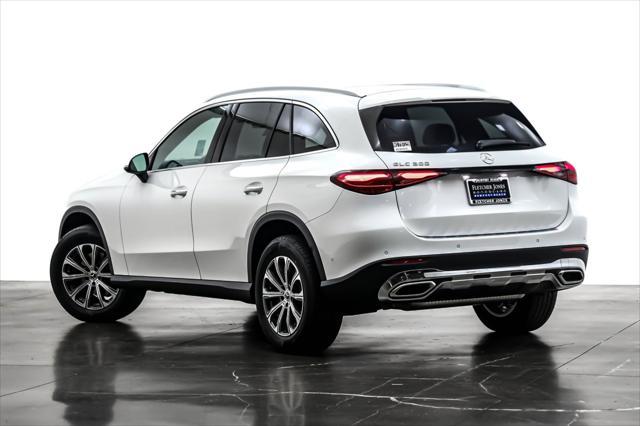new 2025 Mercedes-Benz GLC 300 car, priced at $52,605