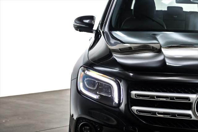 used 2023 Mercedes-Benz GLB 250 car, priced at $35,894