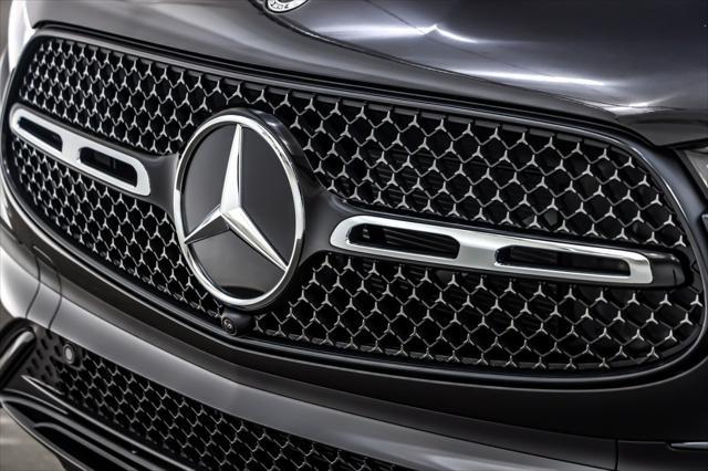 new 2025 Mercedes-Benz GLC 300 car, priced at $58,985