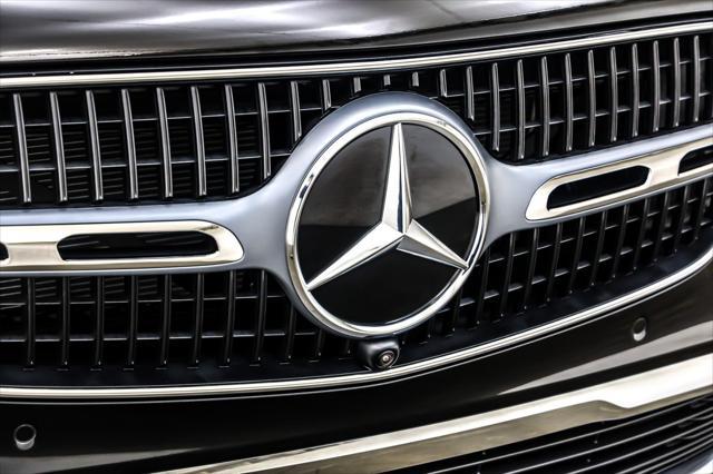 new 2025 Mercedes-Benz GLC 300 car, priced at $55,425
