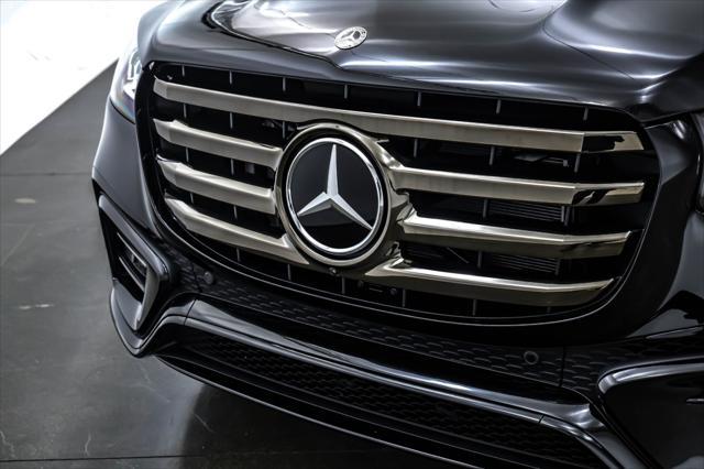 new 2025 Mercedes-Benz GLS 450 car, priced at $98,645