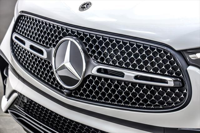 new 2025 Mercedes-Benz GLC 300 car, priced at $59,605