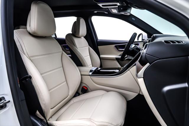 new 2025 Mercedes-Benz GLC 300 car, priced at $52,605