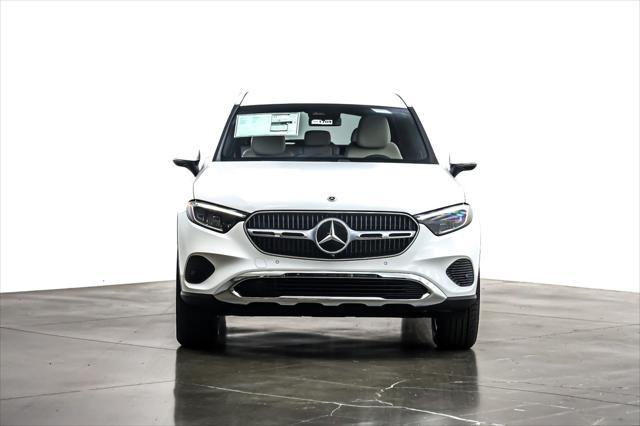 new 2025 Mercedes-Benz GLC 300 car, priced at $56,135