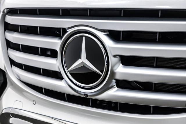 new 2025 Mercedes-Benz GLS 450 car, priced at $92,445