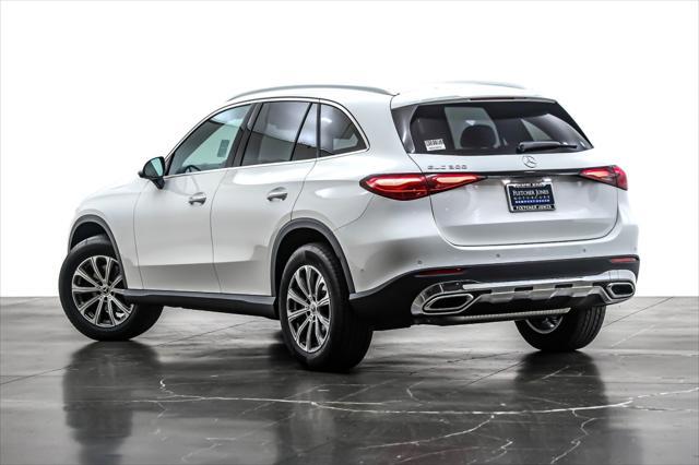 new 2025 Mercedes-Benz GLC 300 car, priced at $53,085