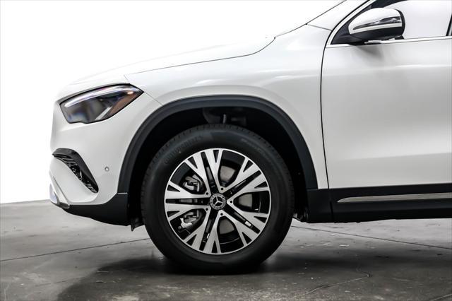 new 2025 Mercedes-Benz GLA 250 car, priced at $46,205