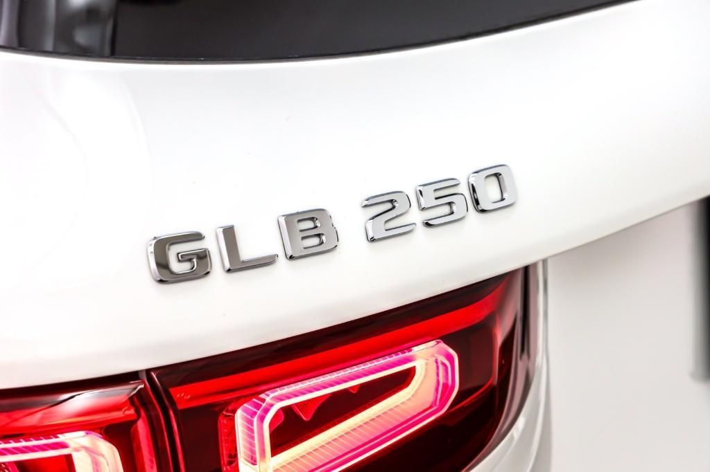 used 2021 Mercedes-Benz GLB 250 car, priced at $32,894
