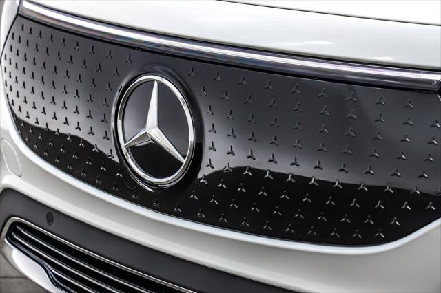 new 2024 Mercedes-Benz EQB 300 car, priced at $62,915