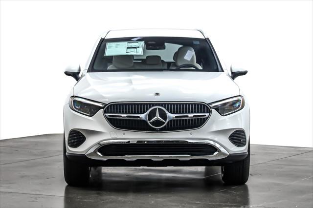 new 2025 Mercedes-Benz GLC 300 car, priced at $51,105