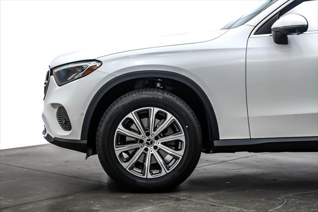 new 2025 Mercedes-Benz GLC 300 car, priced at $54,585