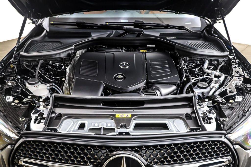new 2026 Mercedes-Benz GLC 300 car, priced at $59,870