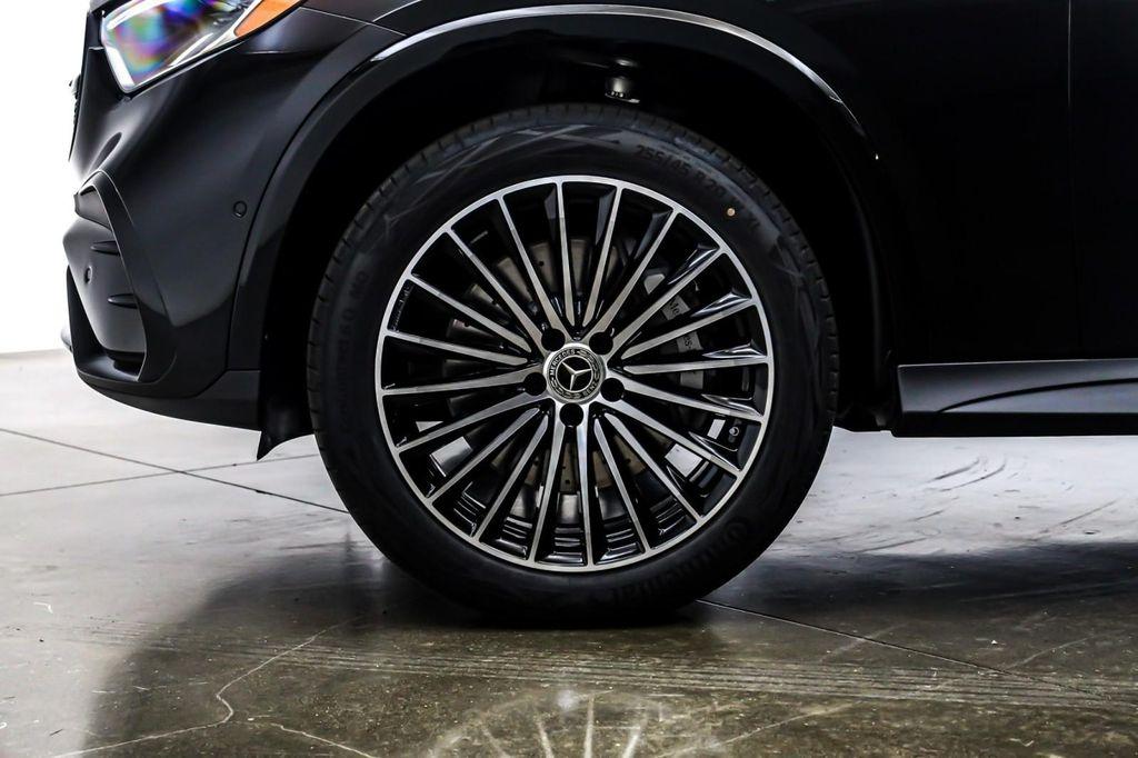 new 2026 Mercedes-Benz GLC 300 car, priced at $59,870