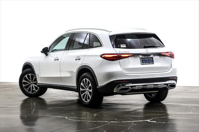 new 2025 Mercedes-Benz GLC 300 car, priced at $51,485