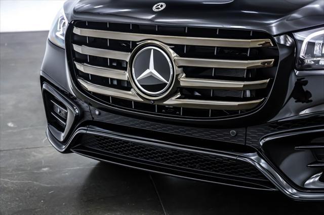new 2025 Mercedes-Benz GLS 450 car, priced at $98,245