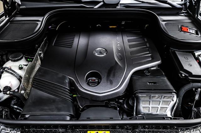 new 2025 Mercedes-Benz GLS 450 car, priced at $98,245