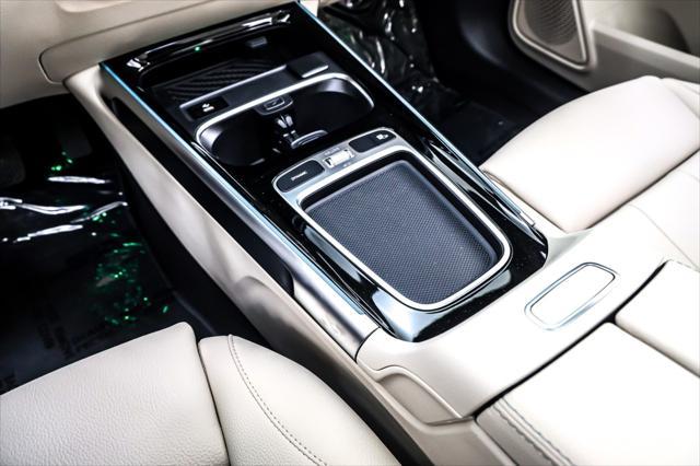 new 2025 Mercedes-Benz GLB 250 car, priced at $50,770