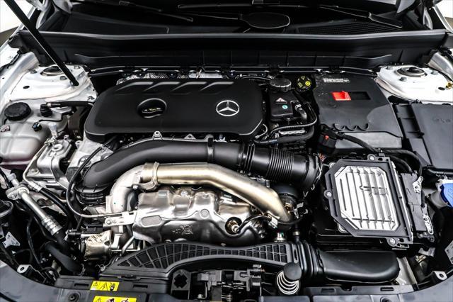 new 2025 Mercedes-Benz GLB 250 car, priced at $50,305