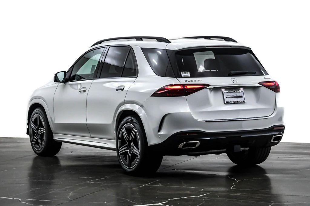 new 2025 Mercedes-Benz GLE 580 car, priced at $97,725