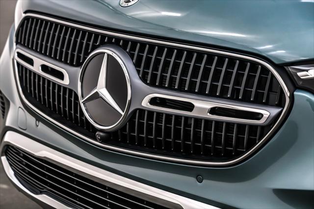 new 2025 Mercedes-Benz GLC 300 car, priced at $55,845