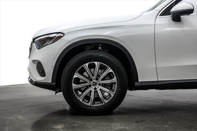 new 2025 Mercedes-Benz GLC 300 car, priced at $52,955