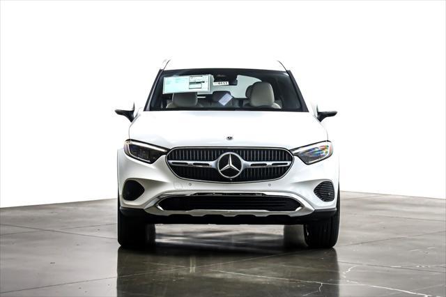new 2025 Mercedes-Benz GLC 300 car, priced at $51,385