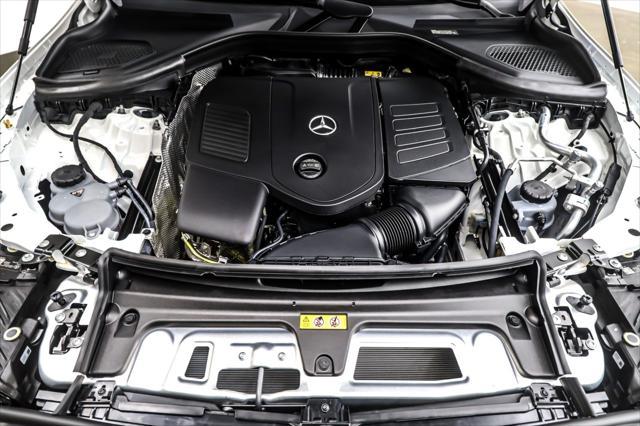 new 2025 Mercedes-Benz GLC 300 car, priced at $51,385