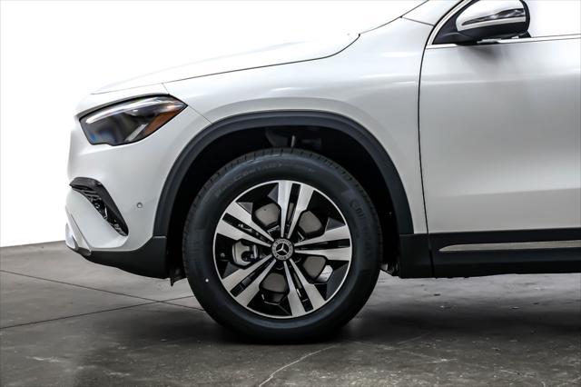 new 2025 Mercedes-Benz GLA 250 car, priced at $46,185