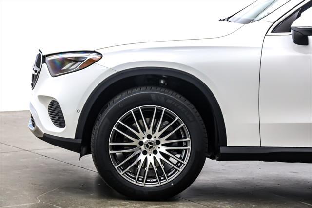 new 2025 Mercedes-Benz GLC 300 car, priced at $56,165