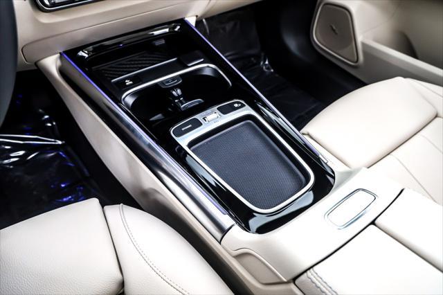 new 2025 Mercedes-Benz GLA 250 car, priced at $48,785