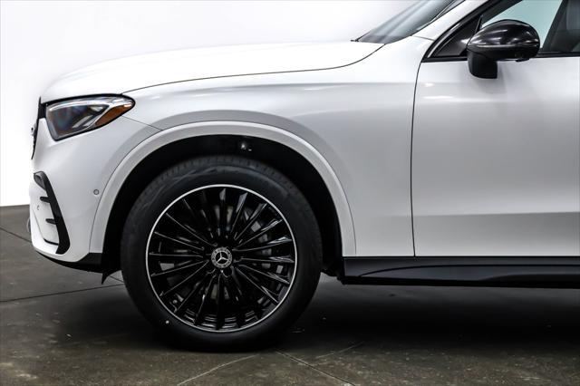 new 2025 Mercedes-Benz GLC 300 car, priced at $66,185