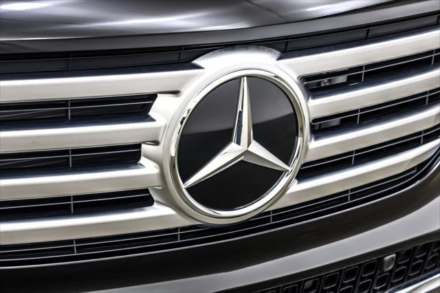 new 2025 Mercedes-Benz GLB 250 car, priced at $47,145