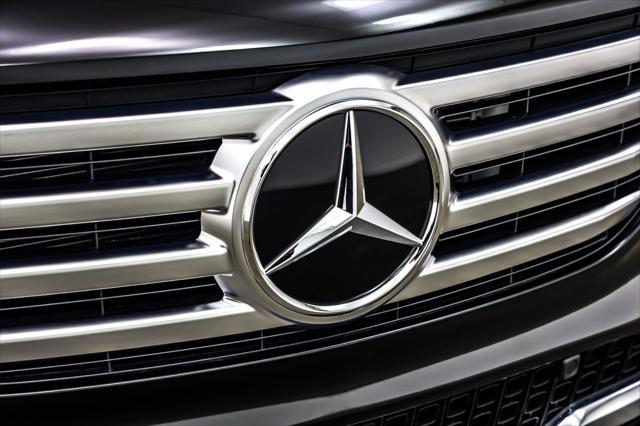 new 2024 Mercedes-Benz GLB 250 car, priced at $48,885