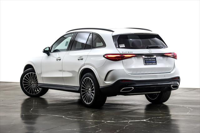 new 2025 Mercedes-Benz GLC 300 car, priced at $60,925