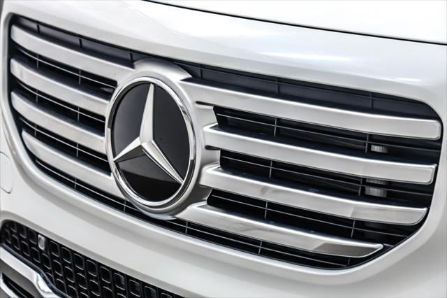 new 2025 Mercedes-Benz GLB 250 car, priced at $49,685